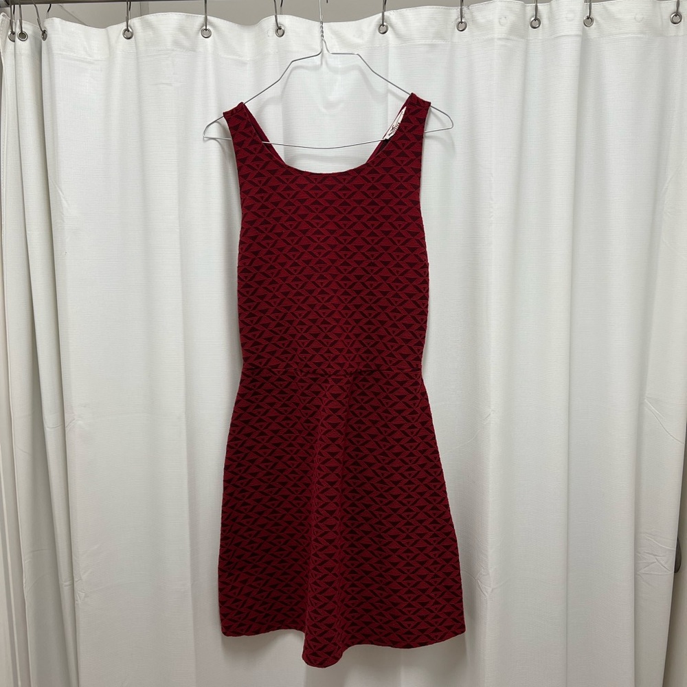 Chic Red Patterned Dress